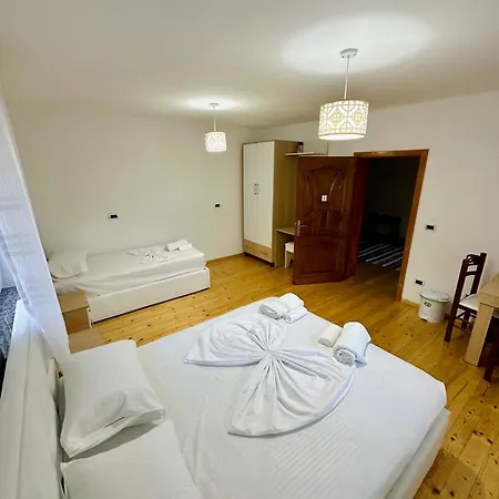 בית הארחה Mountain Oasis *