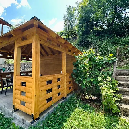 بيت ضيافة Mountain Oasis فالبني